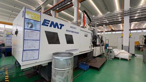 Goede prijs. 150 Mm Ejector Stroke Magnesium Alloy Die Casting Machine with 5000 KN Clamping Force and 380V/50Hz Power Supply online