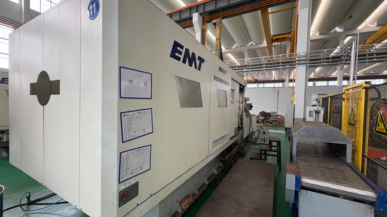 Goede prijs. High Performance Thixomolding Machine voor magnesiumalloy die casting 8000kN Schimmel vergrendelingskracht 105MPa Injectiedruk online